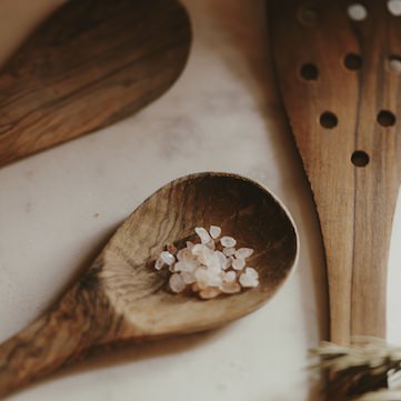 traditionally-made-Himalayan-salt