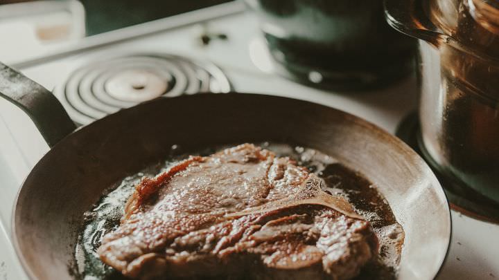 The Art of Caring for Your TOXYFREE Carbon Steel Pan: The Key to Uncompromised Health and Culinary Experiences