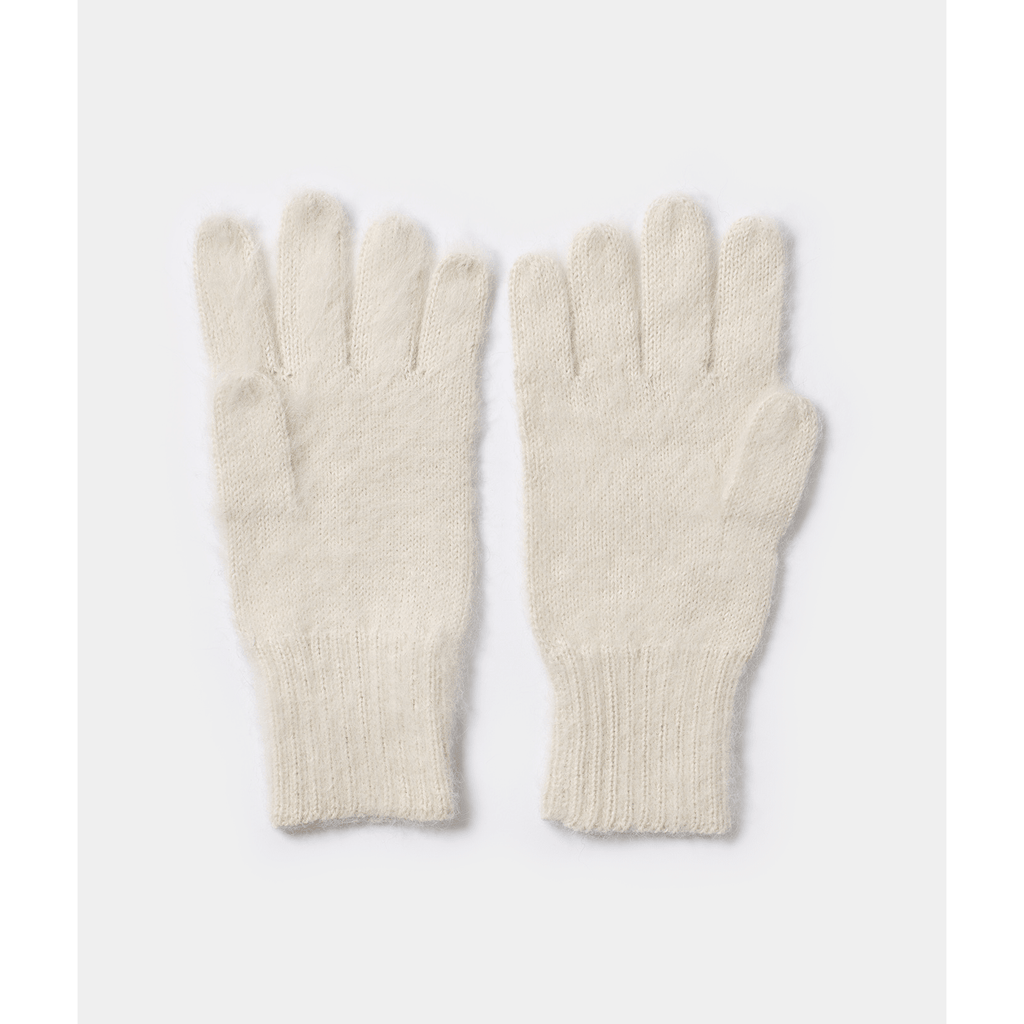 Undyed alpaca gloves in white