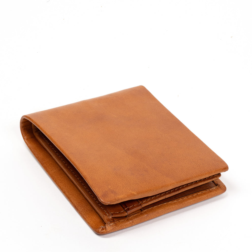 oak-leather-wallet-folded-front
